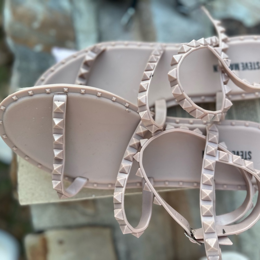 STEVE MADDEN Studded Ankle Wrap Sandals, size 8, pale pink NEVER WORN